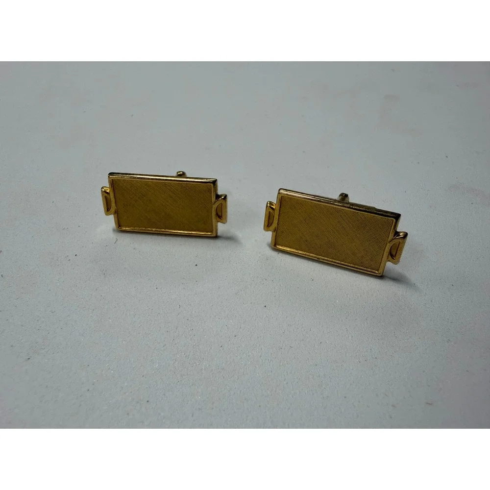 Vintage Gold Tone Textured Rectangular Toggle Back Cufflinks Mens Formal Jewelry